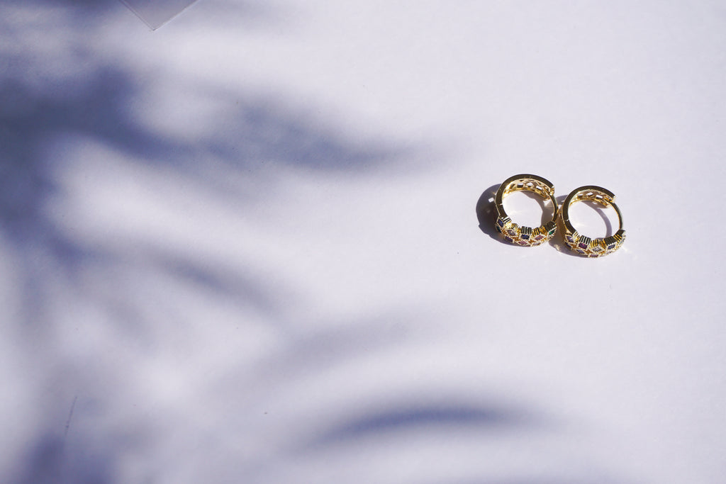 Huggies piedritas de colores