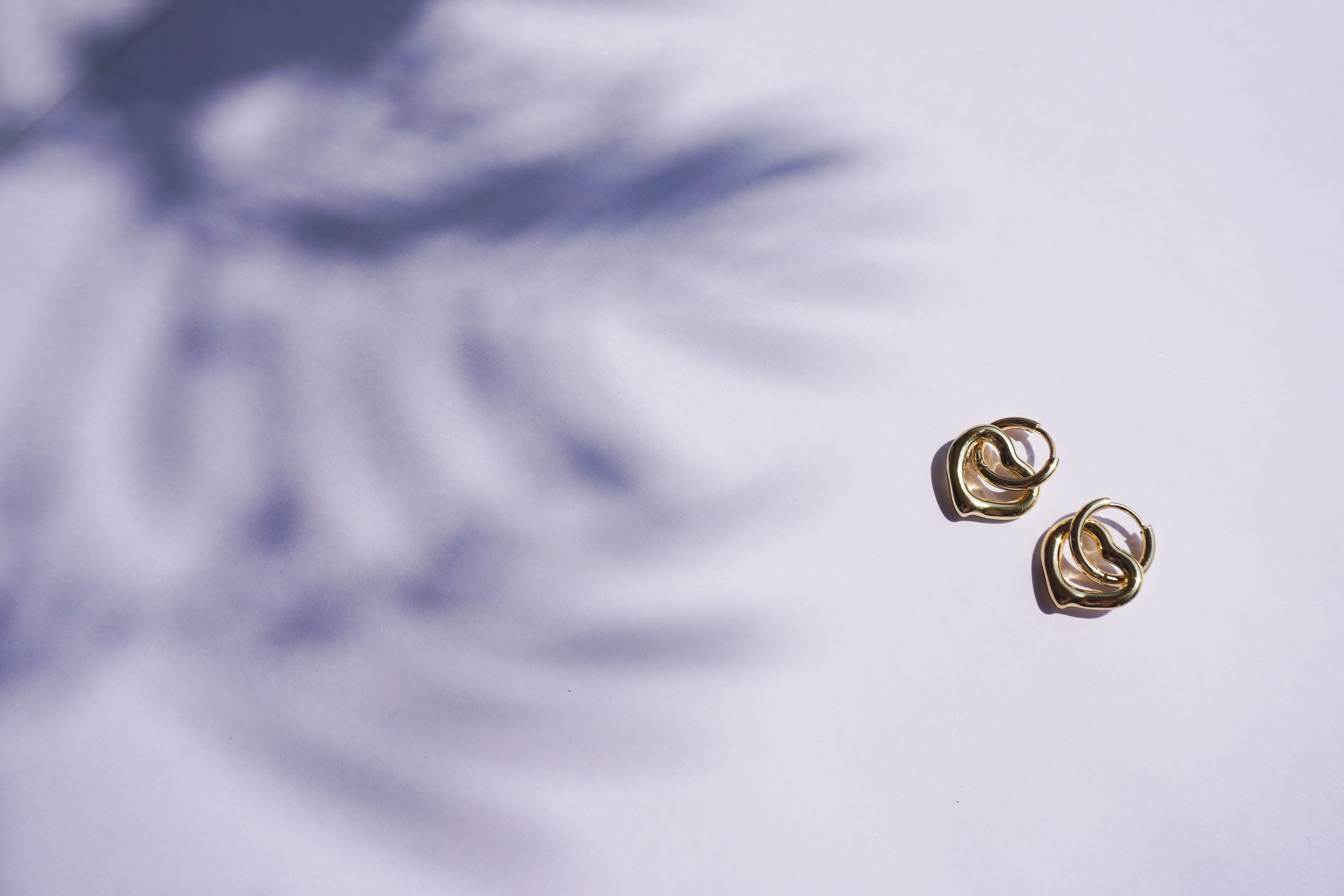 Huggies con corazón colgante