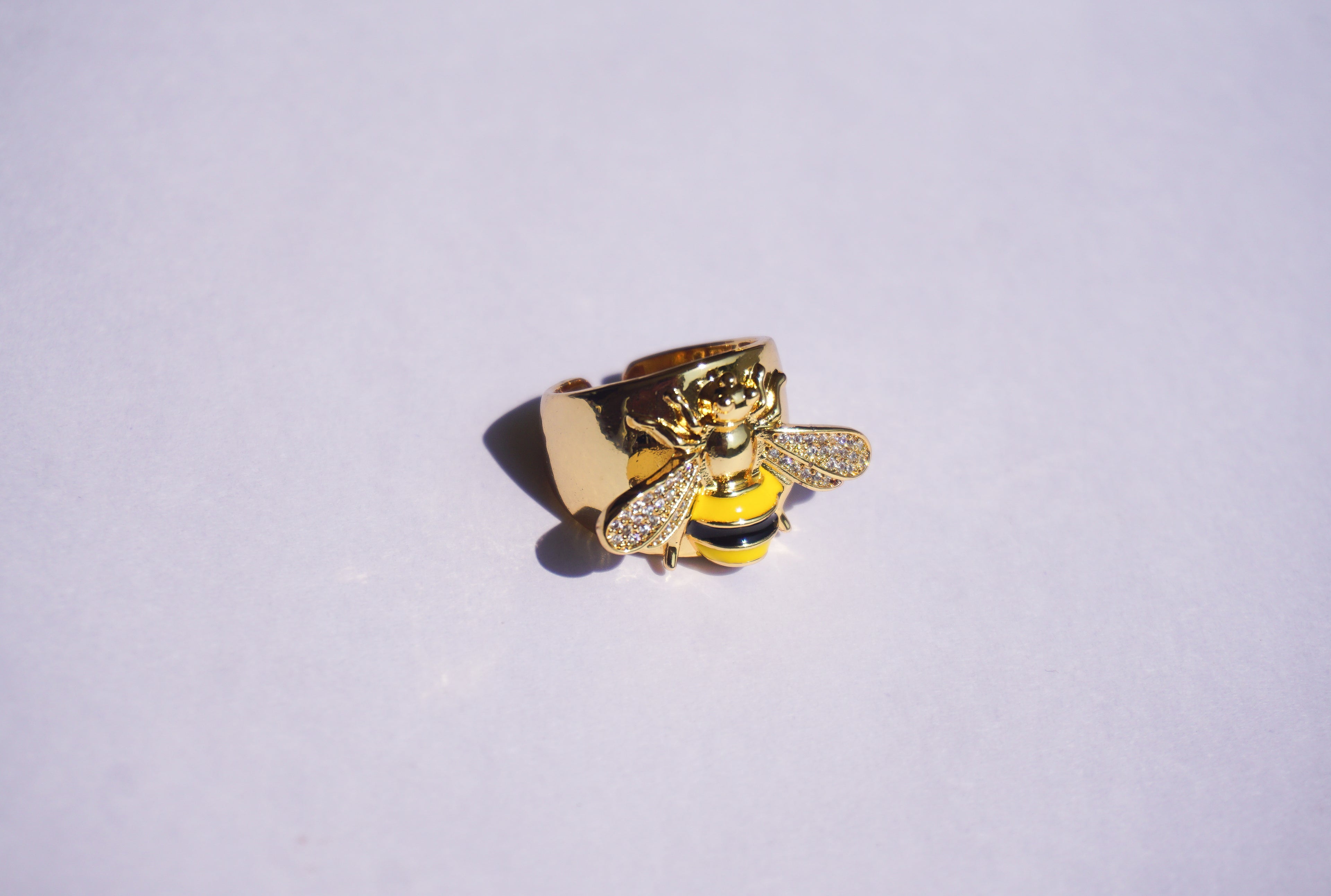 Anillo de chapa de oro ajustable de abejas