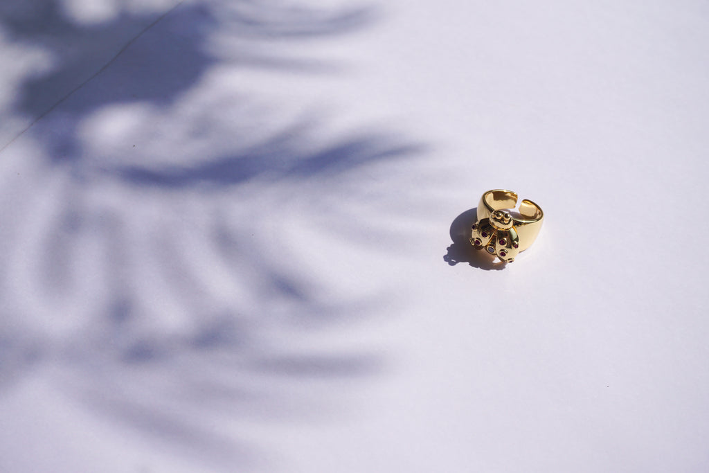 Anillo de chapa de oro ajustable de insecto