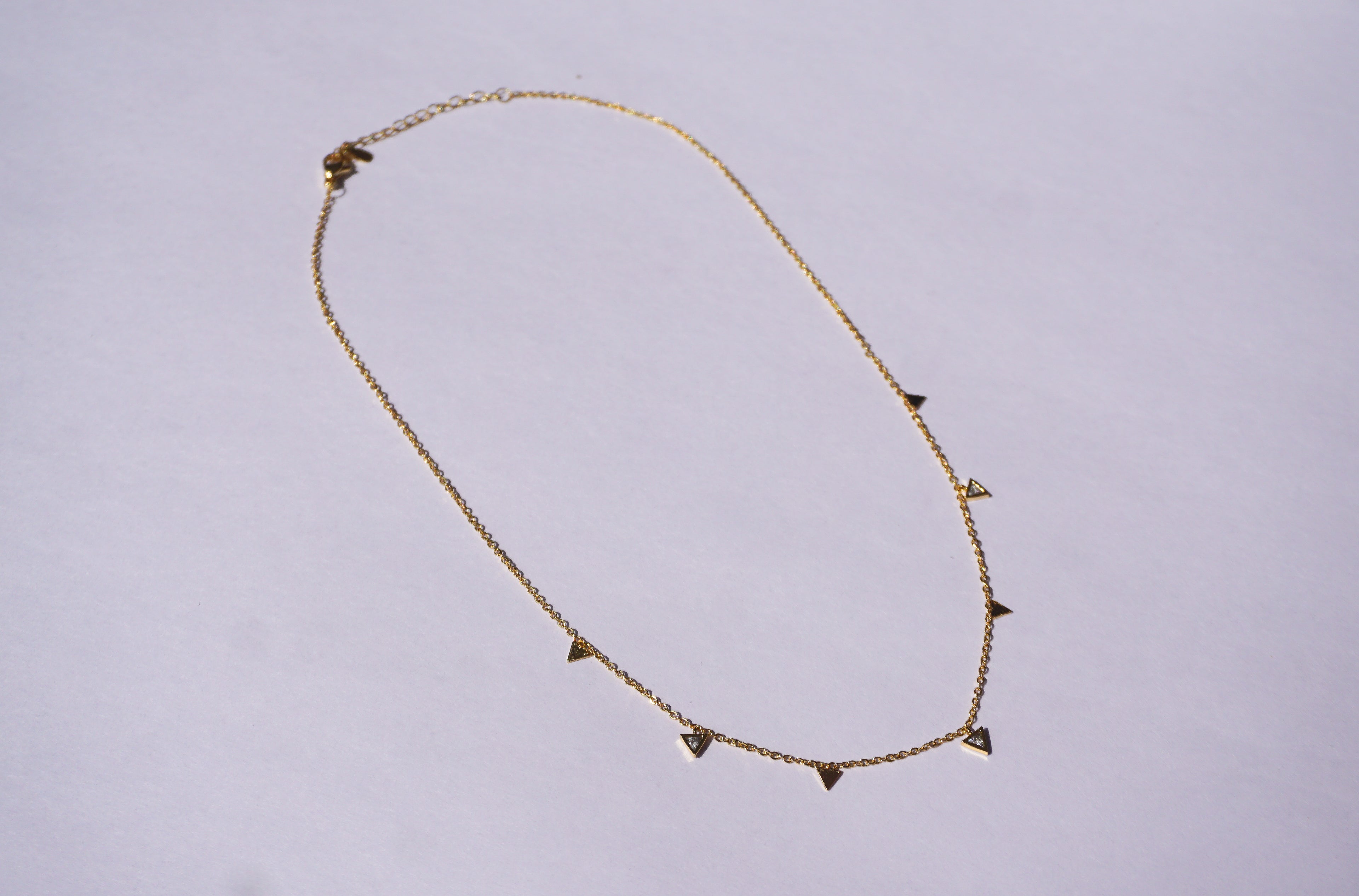Collar mini triángulos