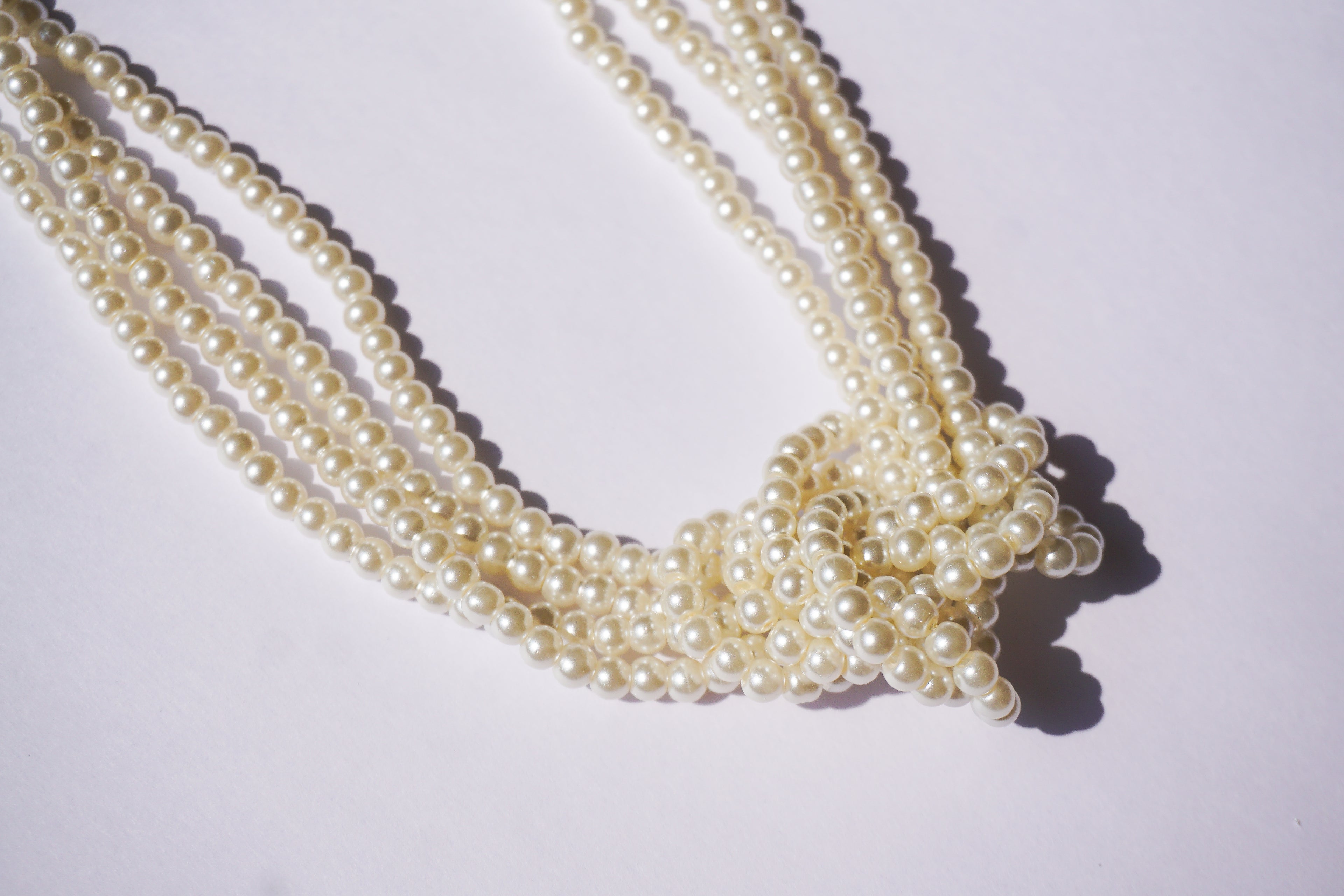 Collar perlas con nudo