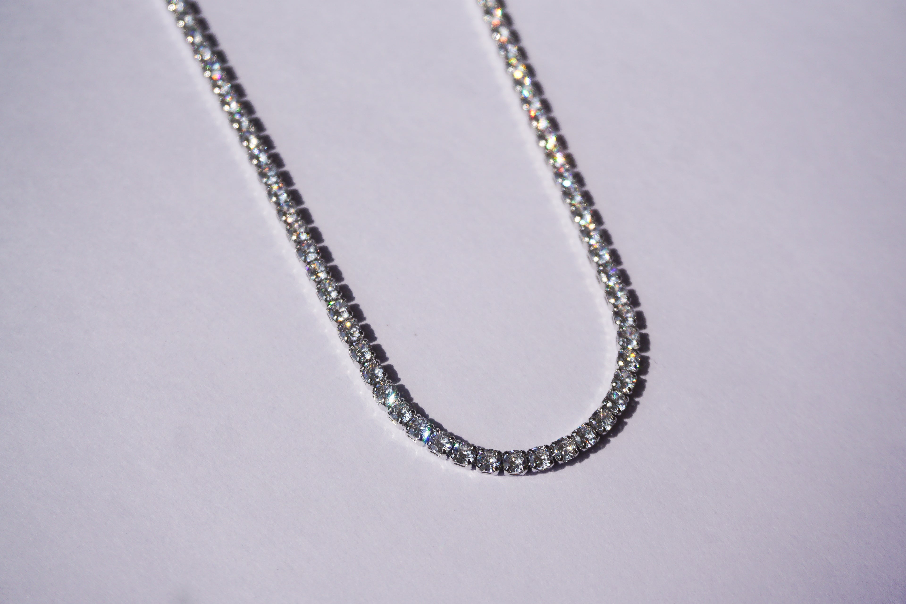 Chocker tennis plateado