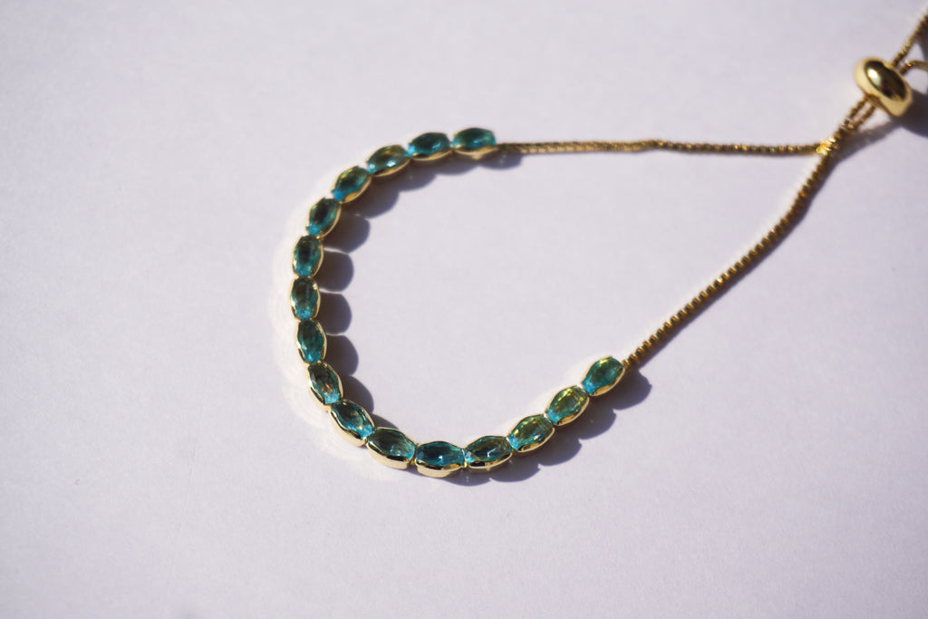 Pulsera tennis dorada con zirconias ovaladas