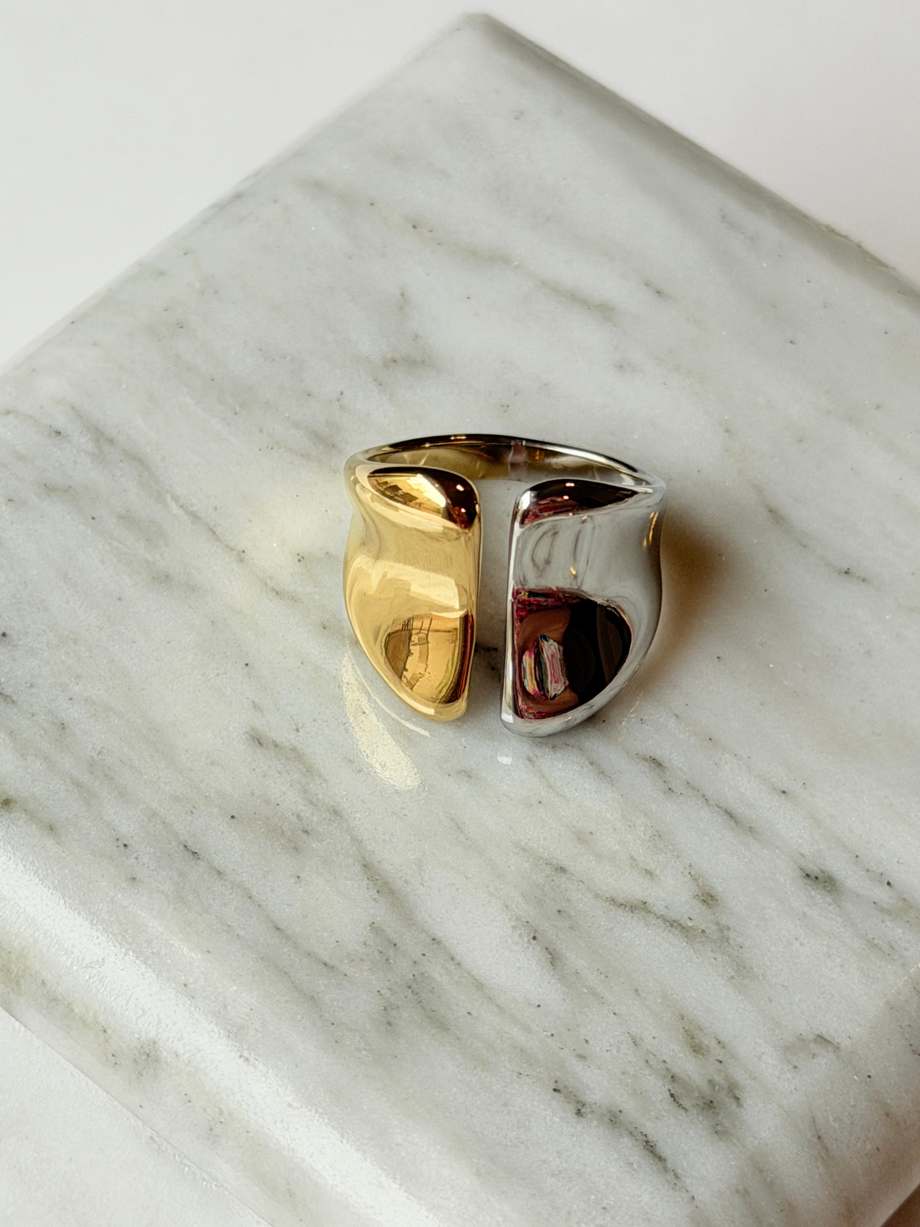 Anillo acero dorado y plateado