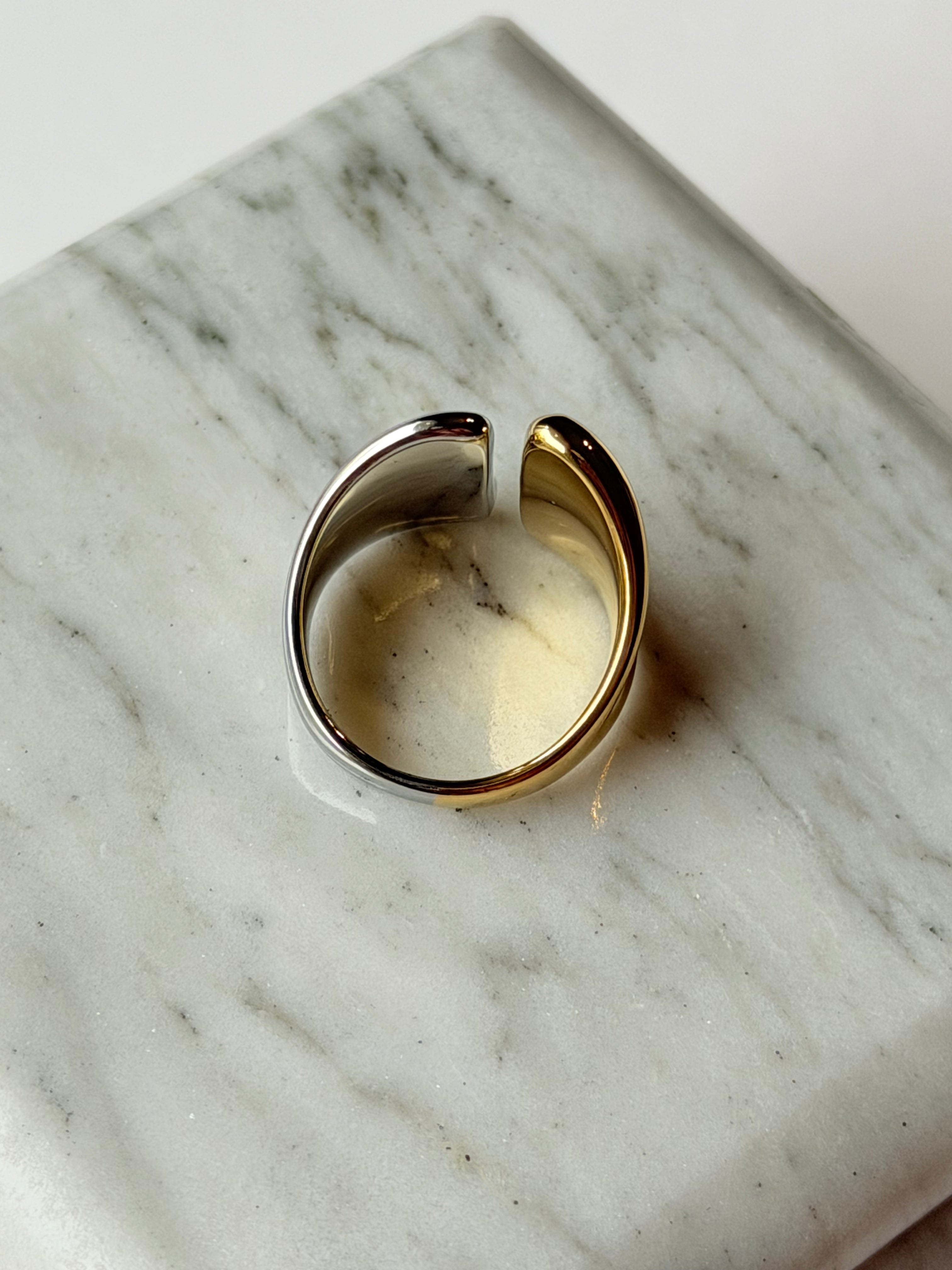 Anillo acero dorado y plateado