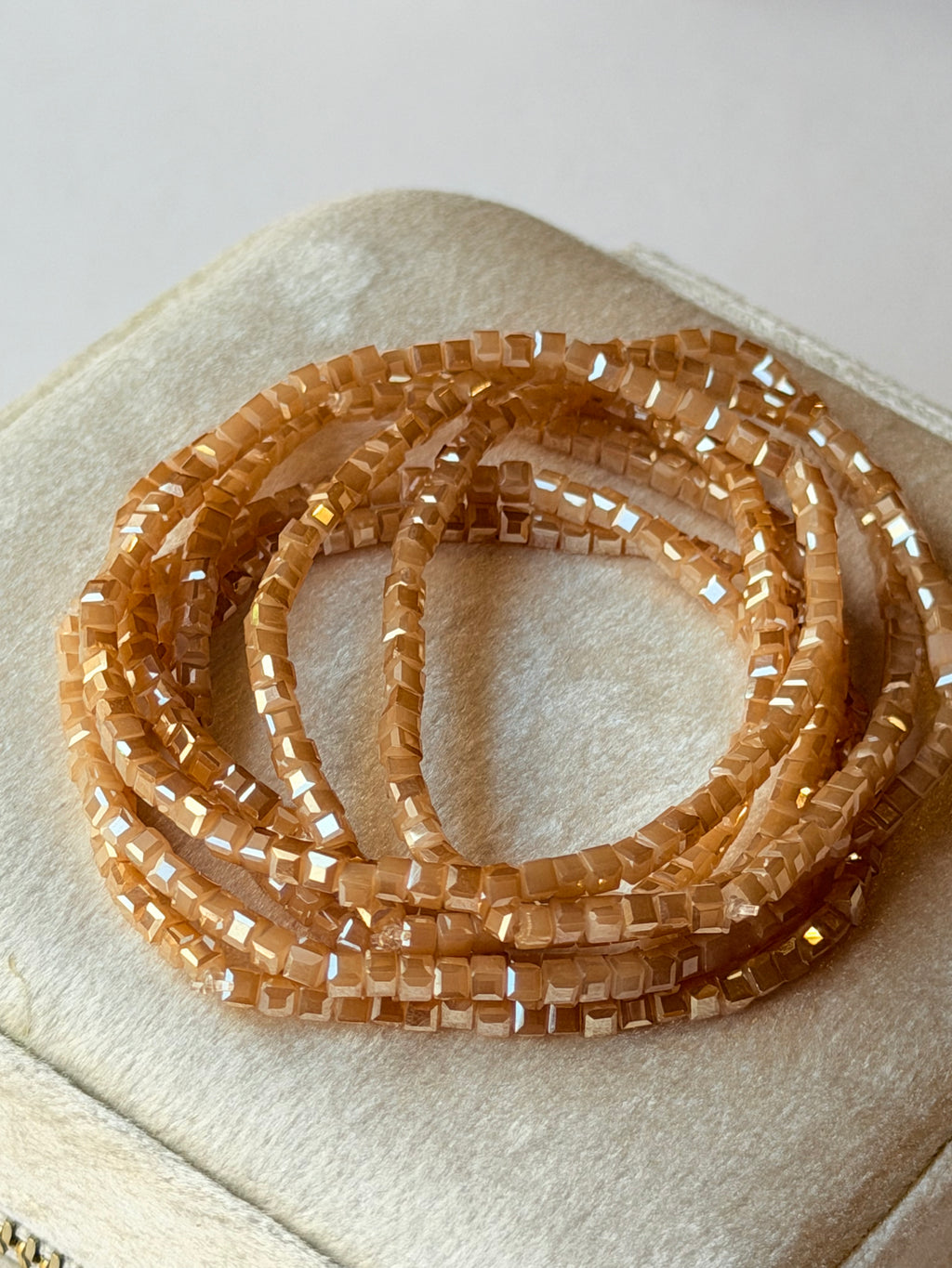 Pulsera de elástico nude