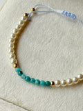 Pulsera de hilo con perlas y piedras naturales