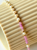 Pulsera de perlas y piedras lilas