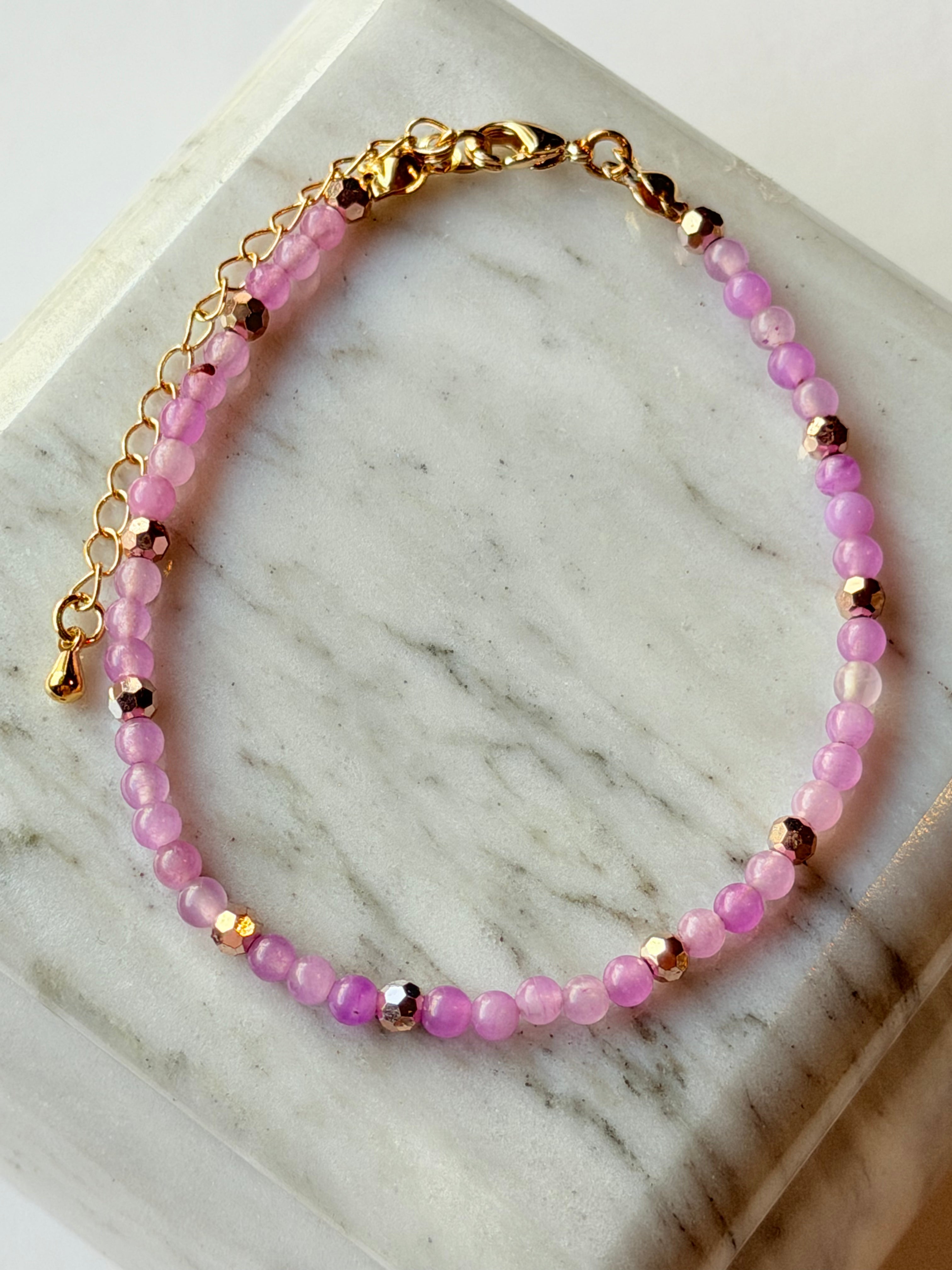 Pulsera de piedras naturales lilas