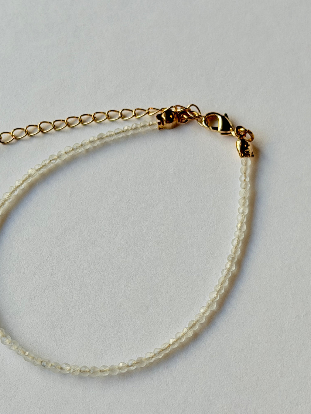 Pulsera de cristales blancos