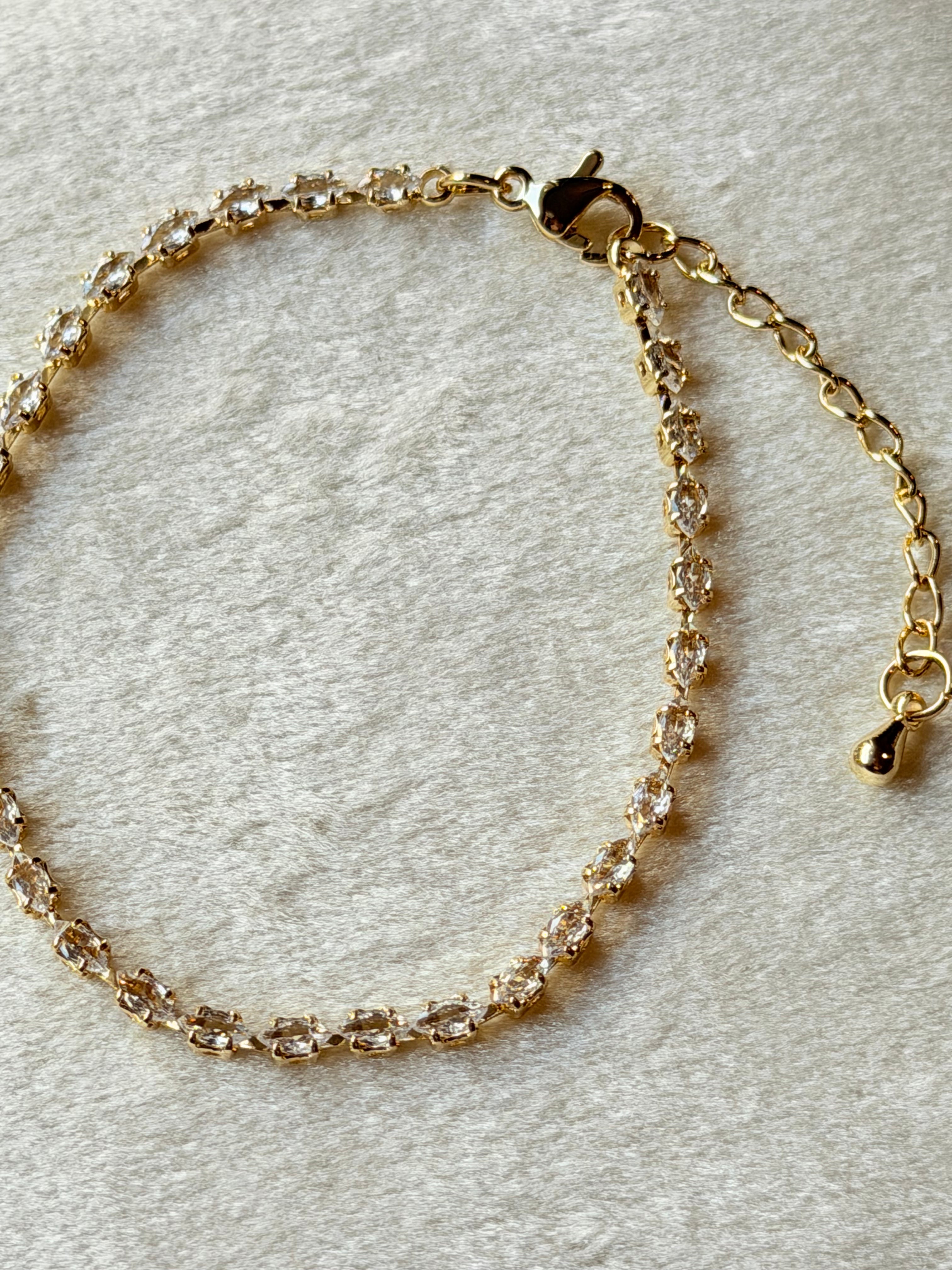 Pulsera de chapa de oro con zirconias
