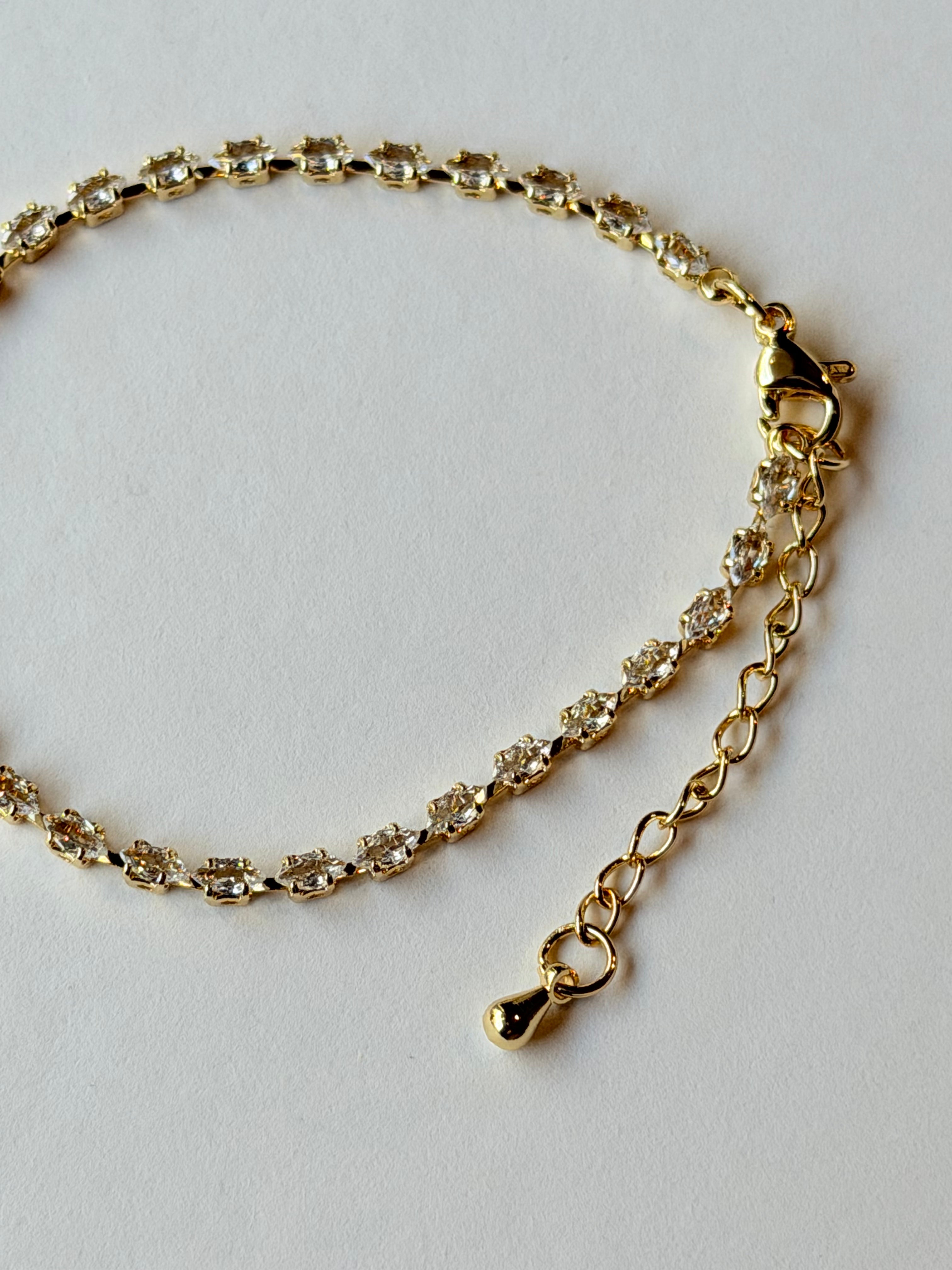 Pulsera de chapa de oro con zirconias