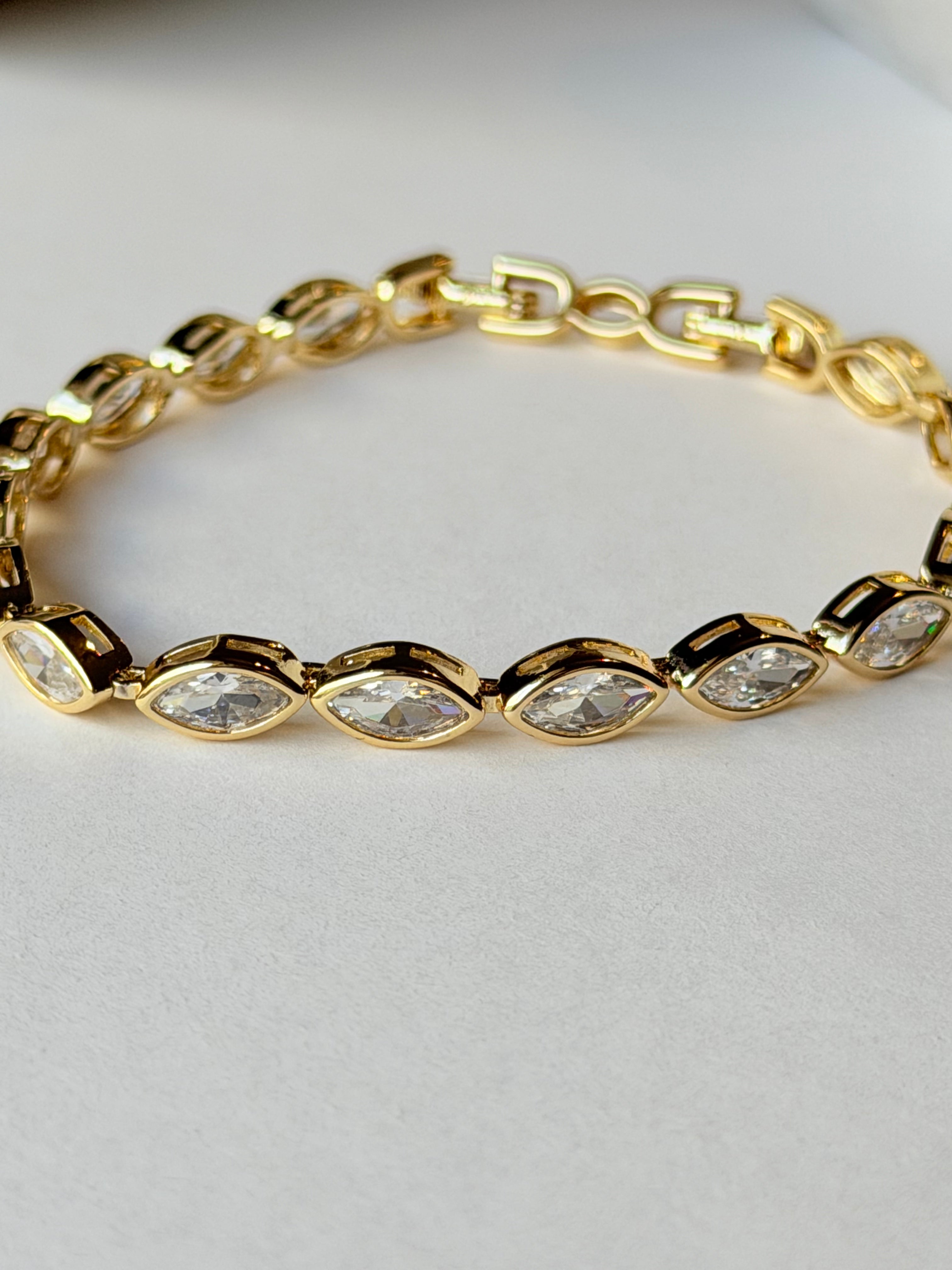 Pulsera tennis marquise en montura biselada