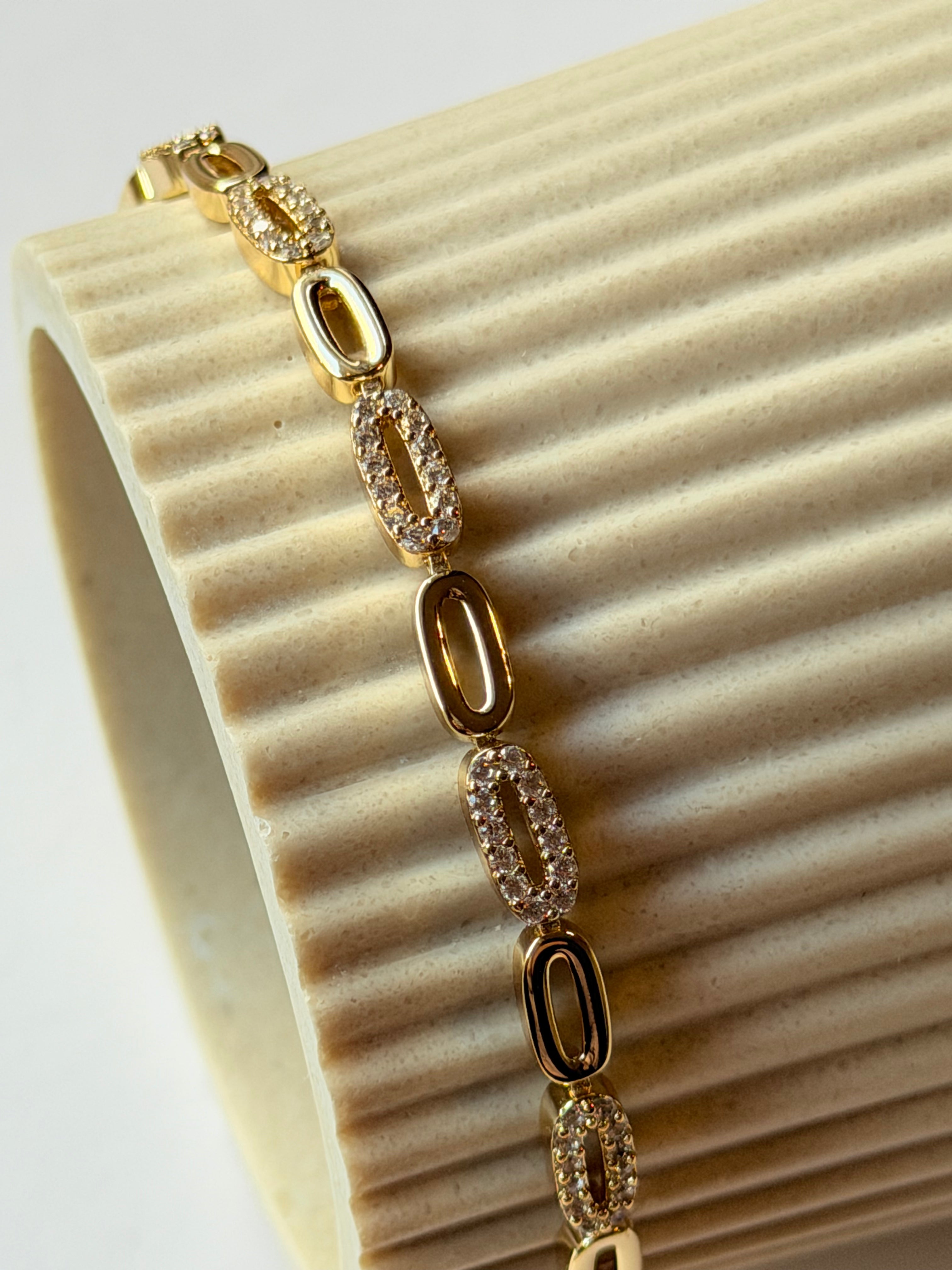 Pulsera eslabones paperclip en chapa de oro
