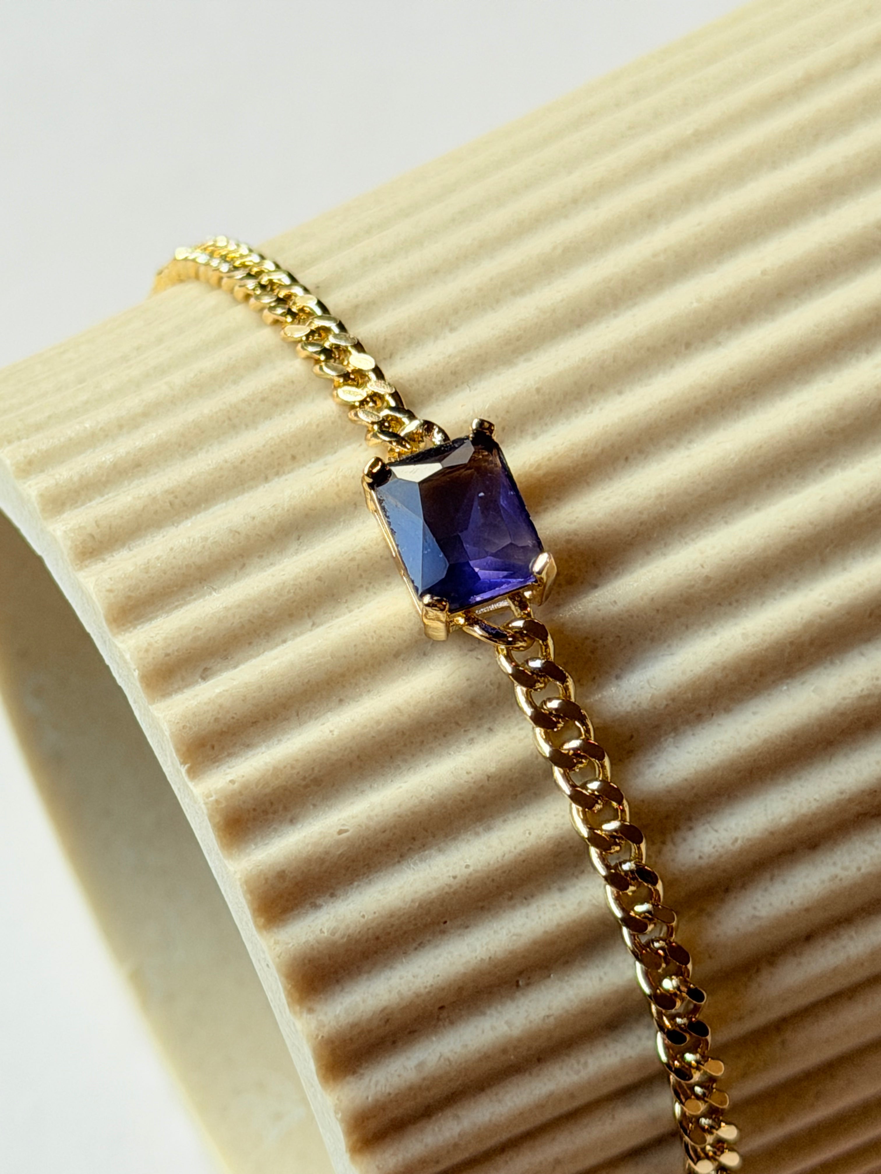 Pulsera de cadena con cristal morado