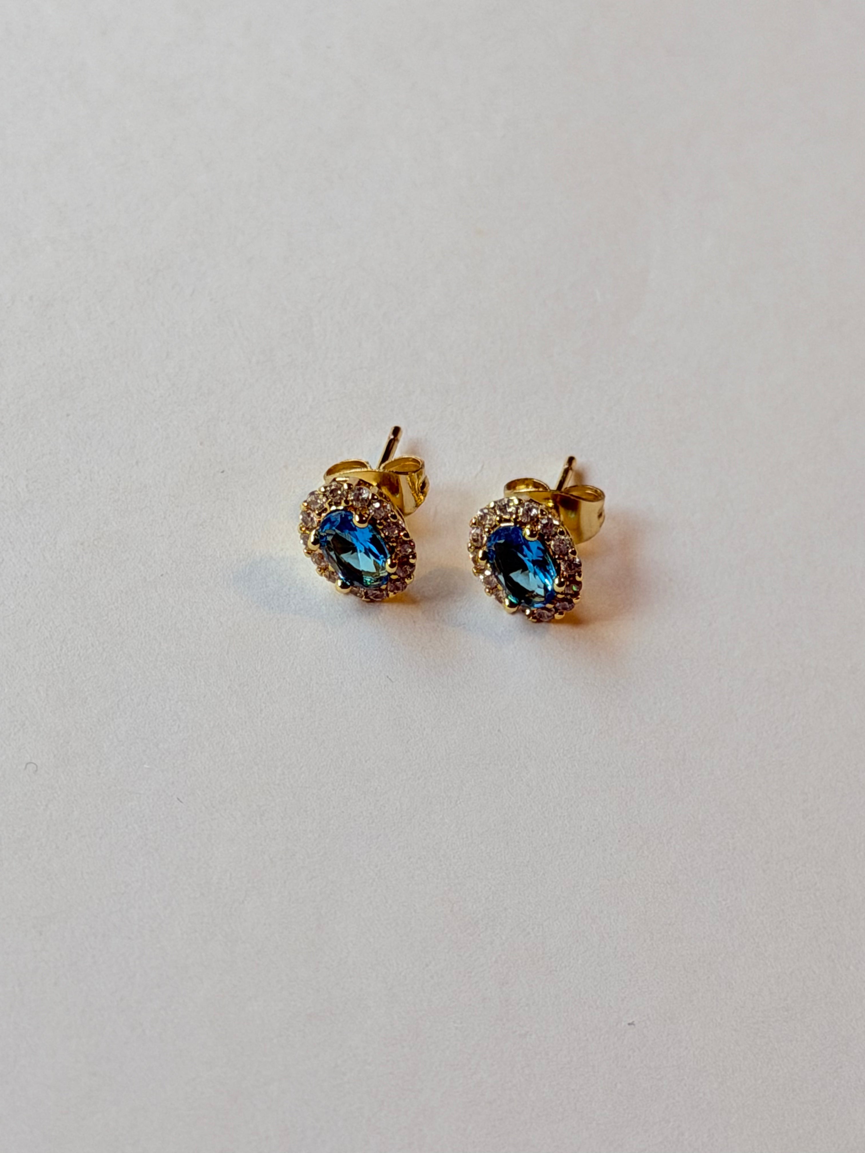Mini broquel con piedra de cristal y zirconias