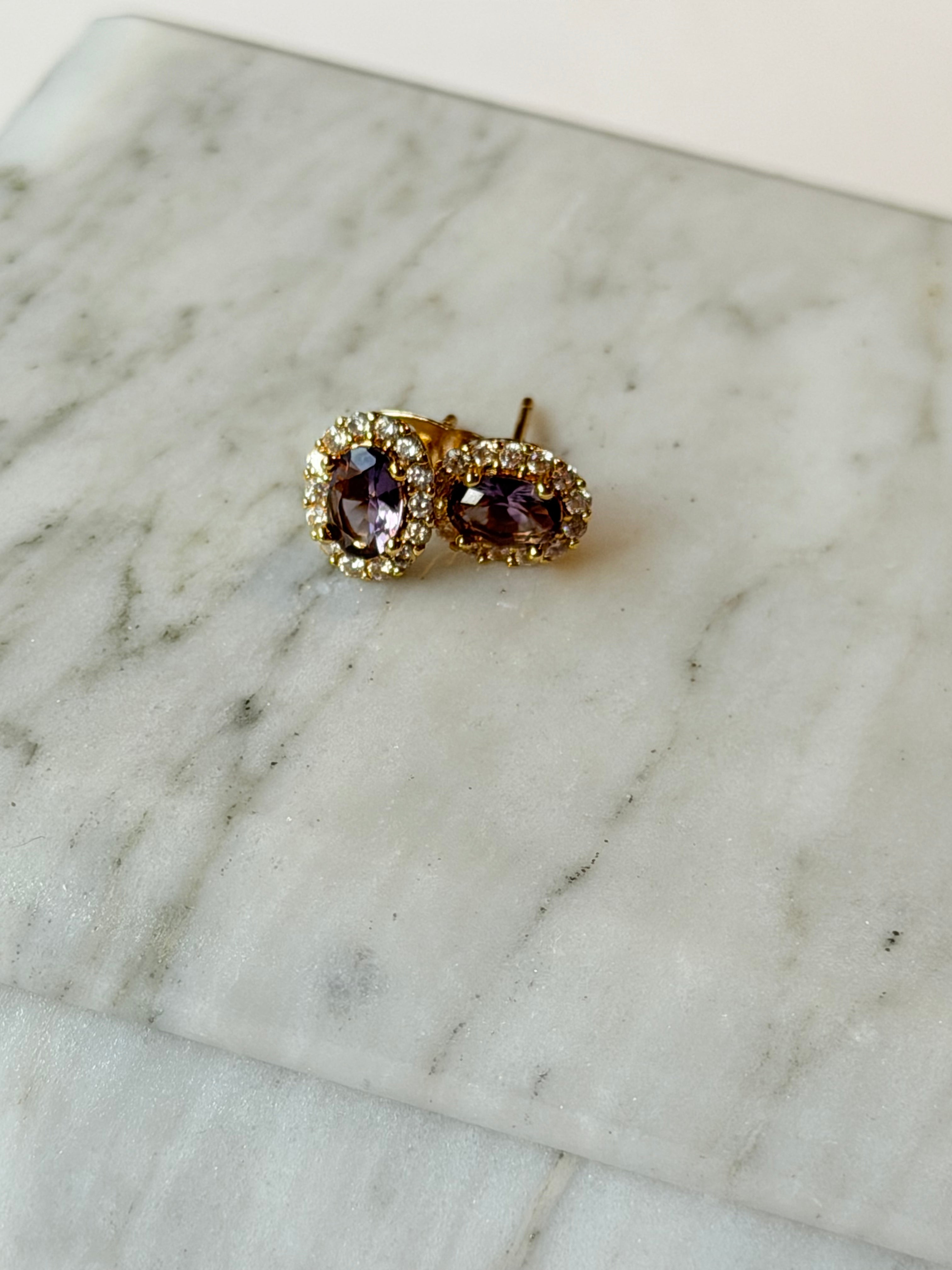 Mini broquel con piedra de cristal y zirconias