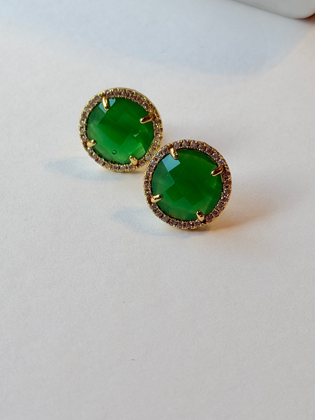 Broquel redondo de cristal con zirconias