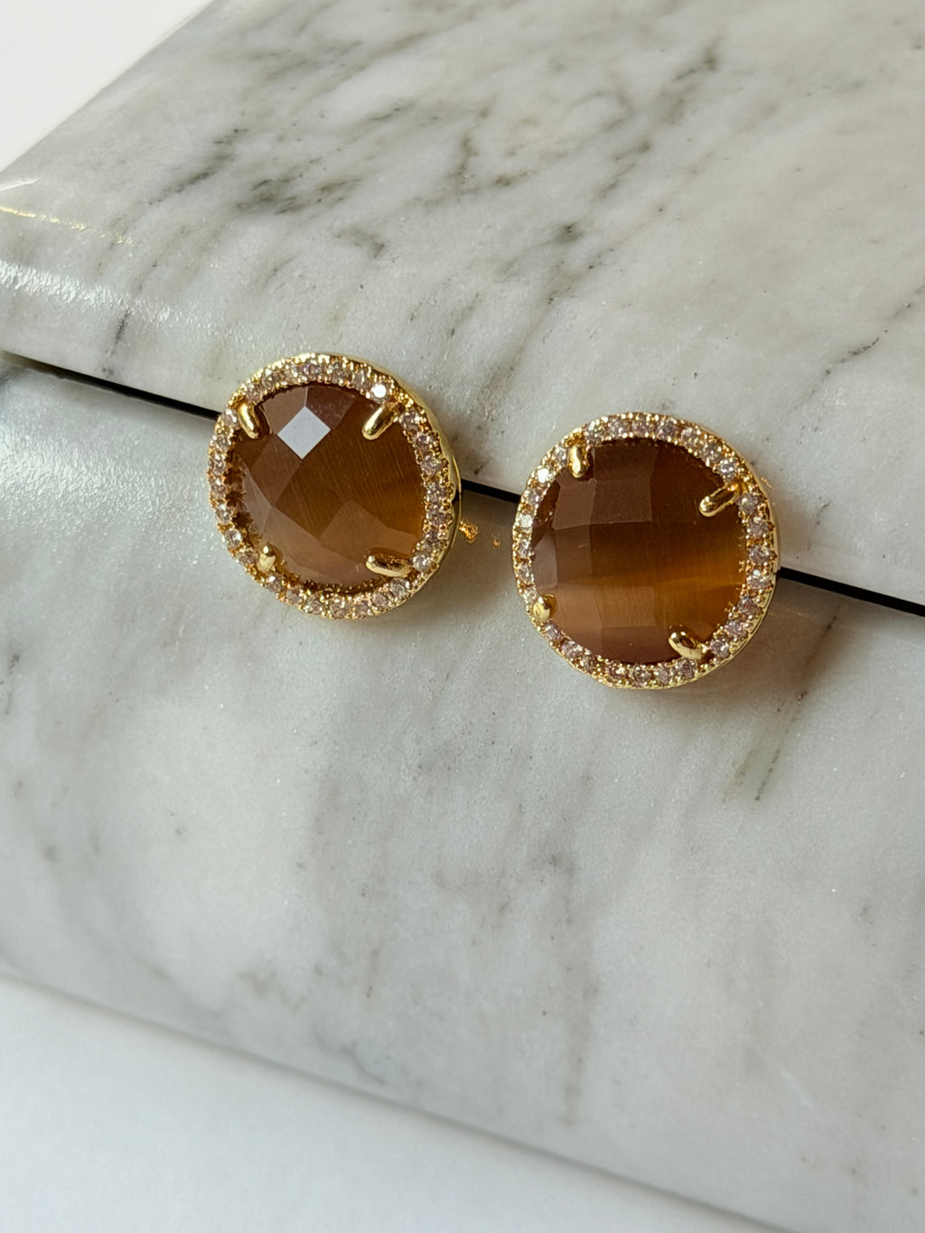 Broquel redondo de cristal con zirconias