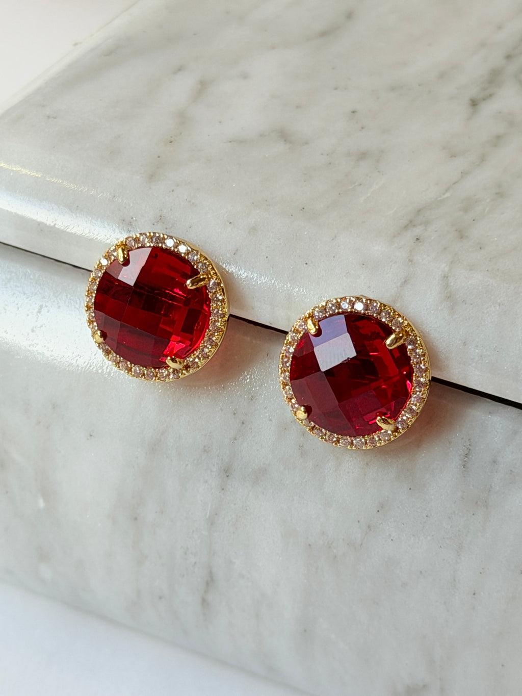 Broquel redondo de cristal con zirconias