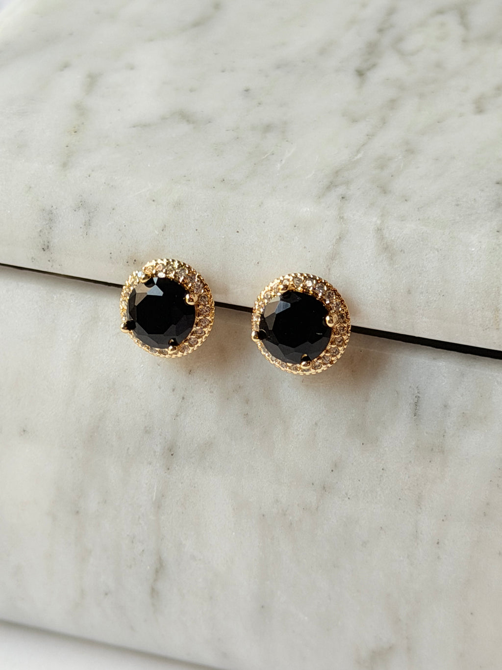 Broquel de cristal con zirconias