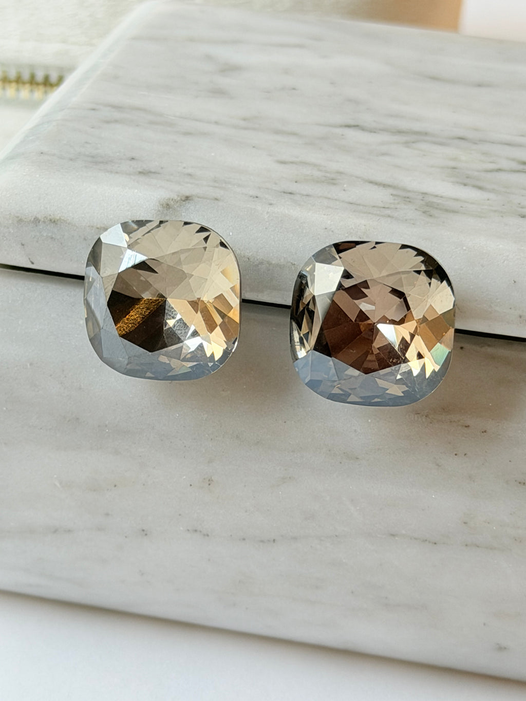 Broquel cuadrado de cristal