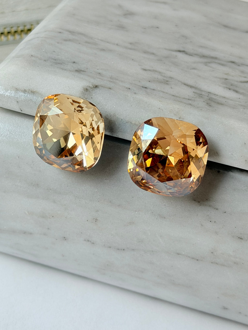 Broquel cuadrado de cristal