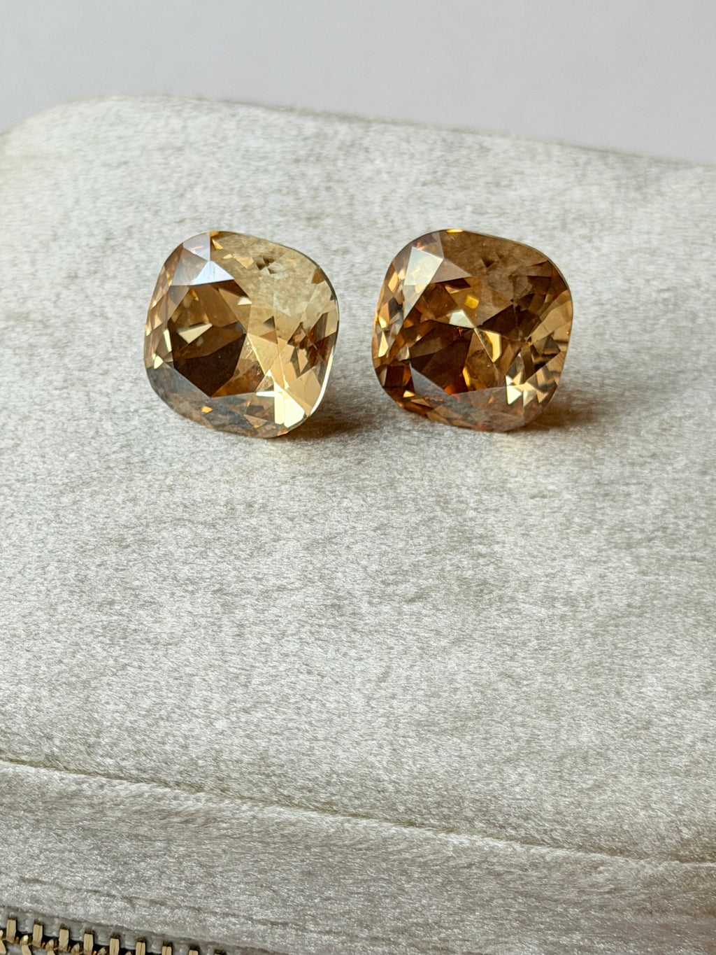 Broquel cuadrado de cristal