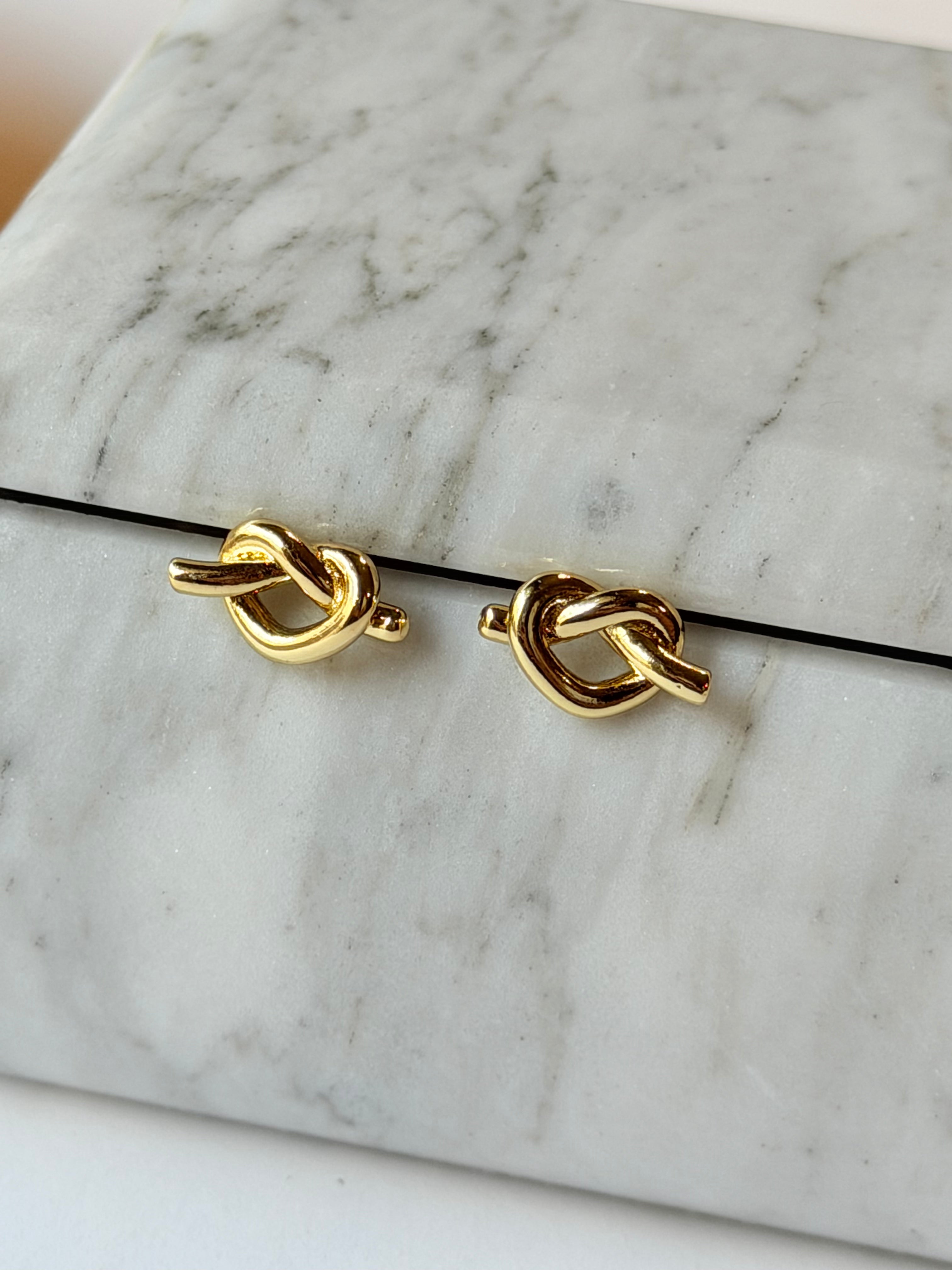Broquel nudo